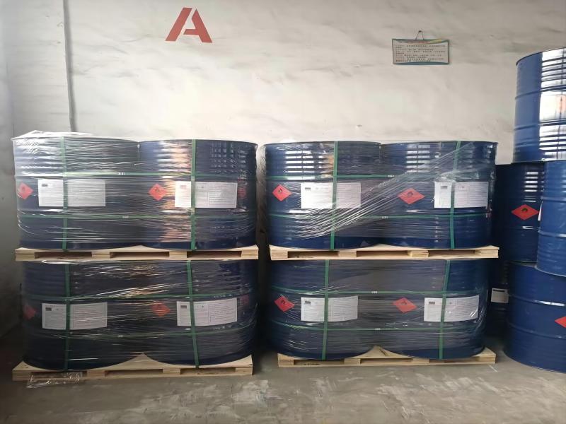 Methanol Methyl alcohol 99.9% Industrial Grade Clear colorless liquidpicture3