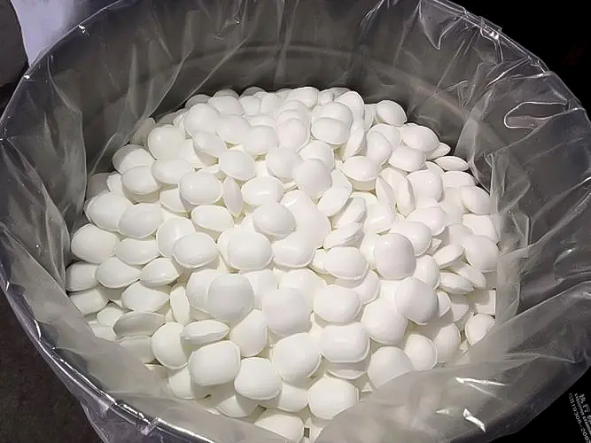 High-Quality Sodium Cyanide for Leachingpicture6